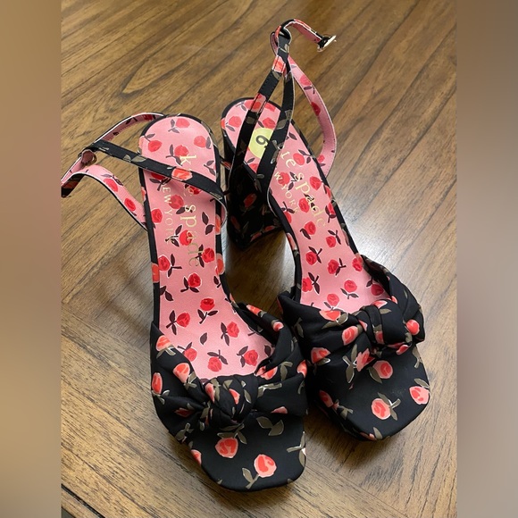 Kate Spade Heels - Picture 2 of 10